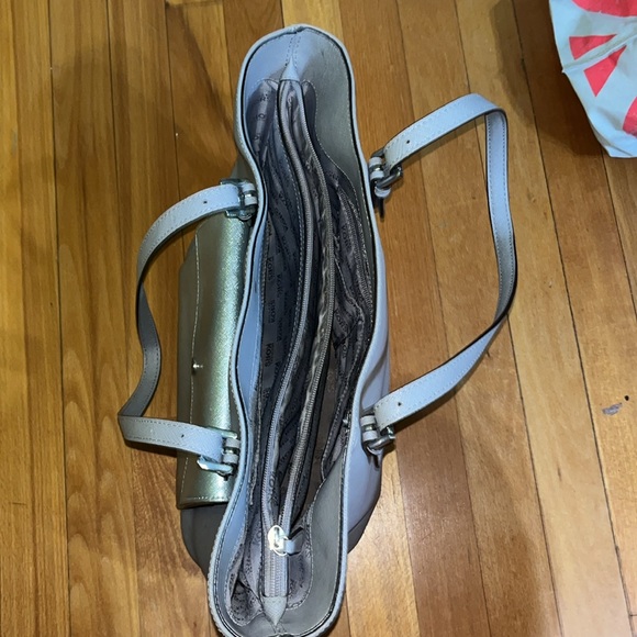 Michael Kors Large Purse - Picture 3 of 6